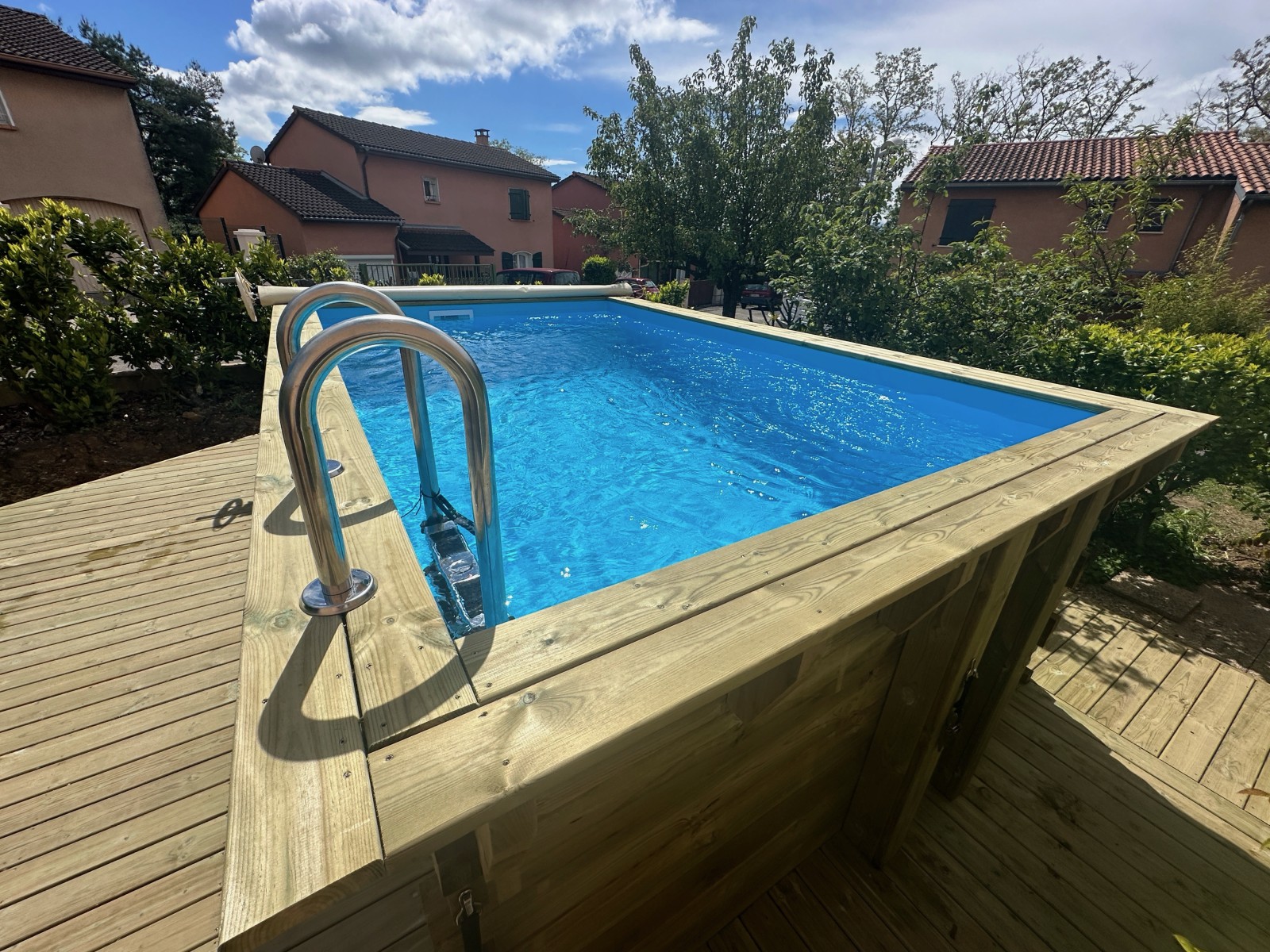 Conception de piscine en bois enterrée 1m50 de profondeur à Lyon