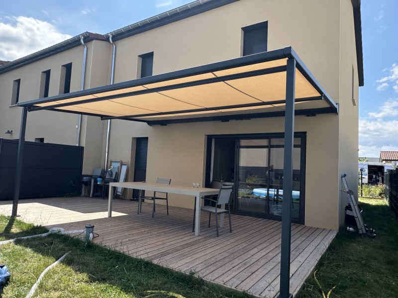 Installation de Pergola Bioclimatique à Anse – Pose Sur Mesure et Devis Gratuit