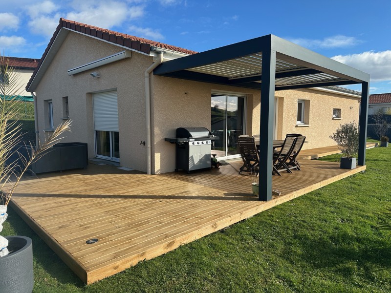 Pose de Pergola Bioclimatique à Dommartin – Terrasse Luxe et Moderne