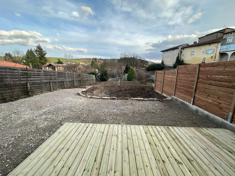 Pose de Terrasse en Bois à Trévoux – Aménagement Extérieur Durable