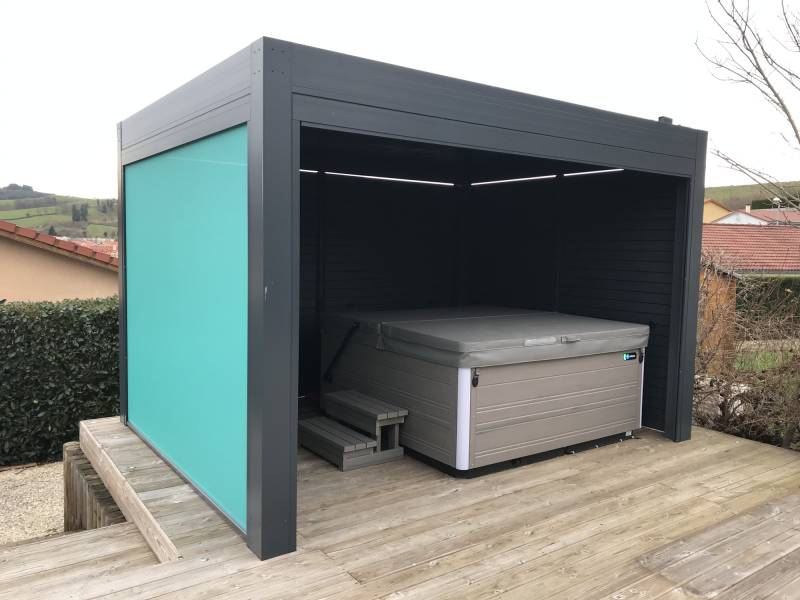 Spa 6 places sous pergola bioclimatique à Saint Jean la Bussière